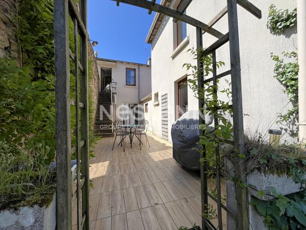 Basse Indre (44610), maison  2 chambres + appartement 1 chambre + studio , cour, jardin et roof top