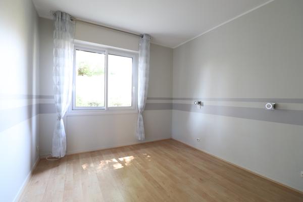 ROYAN - Quartier du Parc - Appartement T2 avec Jardin, cave et Parking