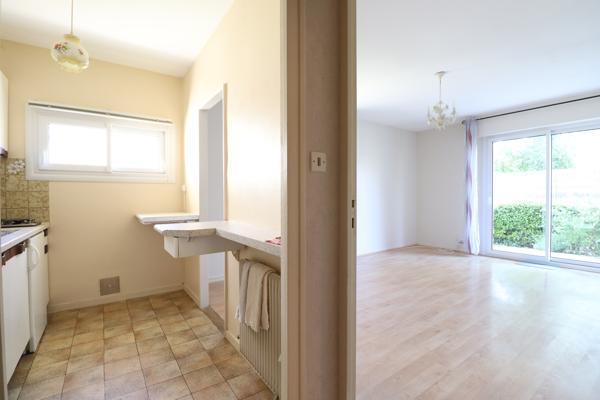 ROYAN - Quartier du Parc - Appartement T2 avec Jardin, cave et Parking