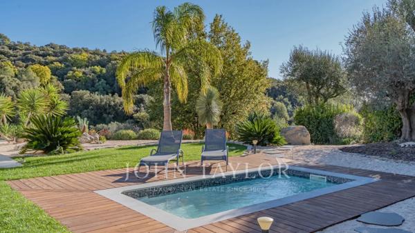 Belle villa neuve de plain-pied dans un domaine fermé à Biot