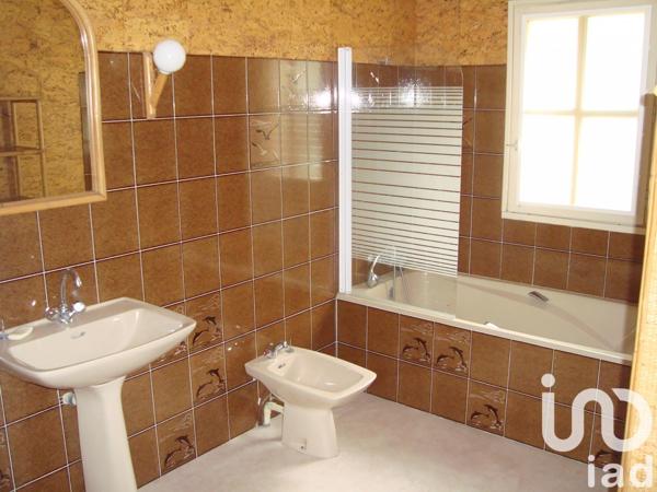 Maison de campagne 4 pièces de 120 m² à La Boissière-des-Landes (85430)