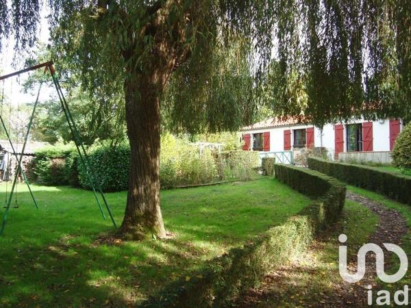 Maison de campagne 4 pièces de 120 m² à La Boissière-des-Landes (85430)