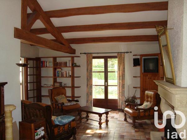 Maison de campagne 4 pièces de 120 m² à La Boissière-des-Landes (85430)