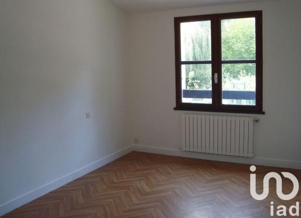 Maison de campagne 4 pièces de 120 m² à La Boissière-des-Landes (85430)