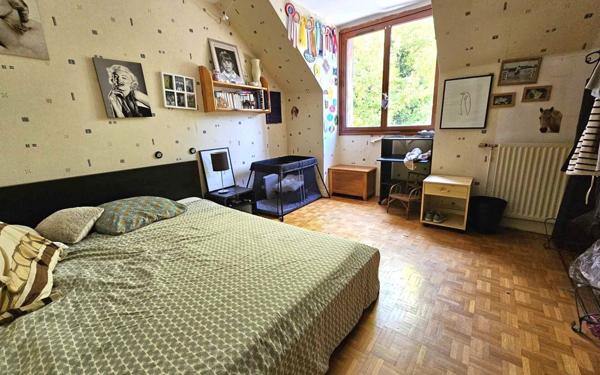 Maison à vendre    6 pièces •  Saintry-sur-Seine