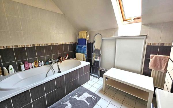 Maison à vendre    6 pièces •  Saintry-sur-Seine