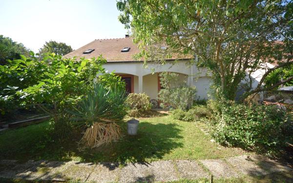 Maison à vendre    6 pièces •  Saintry-sur-Seine