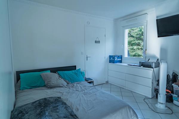 T2 avec terrasse, box, parking et cave – Saint-Cyr-sur-Loire