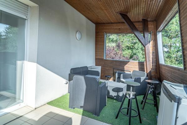 T2 avec terrasse, box, parking et cave – Saint-Cyr-sur-Loire