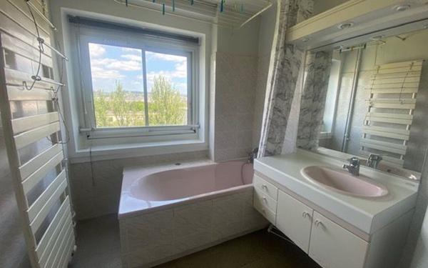 Appartement à louer    3 pièces • 90 m2 Rouen