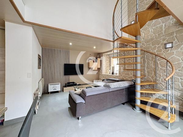 Appartement T5 à vendre  5 pièces - 109,05 m2 CHAMPEY - 70