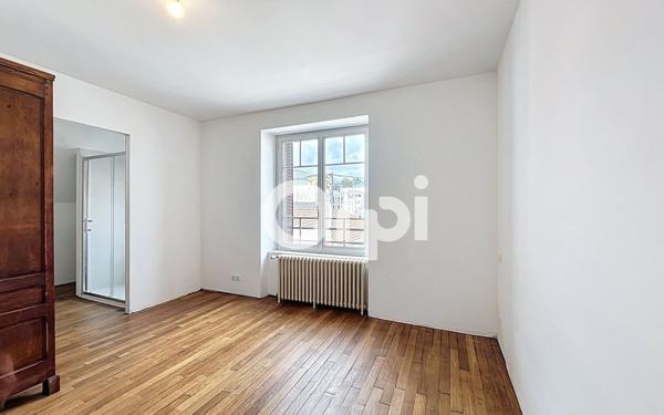 Maison à vendre    5 pièces •  Brive-la-Gaillarde