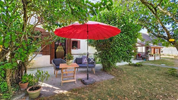 A VENDRE à CEPOY – Vaste maison de caractère, 5 chambres et nombreuses dépendances