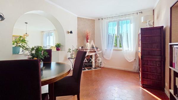 A VENDRE à CEPOY – Vaste maison de caractère, 5 chambres et nombreuses dépendances