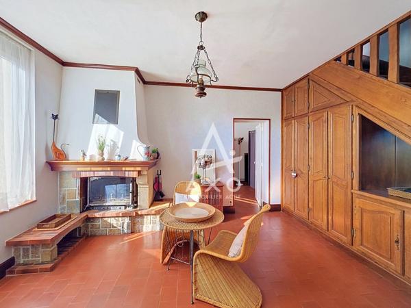 A VENDRE à CEPOY – Vaste maison de caractère, 5 chambres et nombreuses dépendances