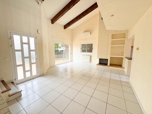 TOULOUGES : Maison 4 faces - 5 pièces 112 m² avec garage et jardin de 360 m².