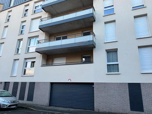 Parking / Box à louer à Évreux (27000)