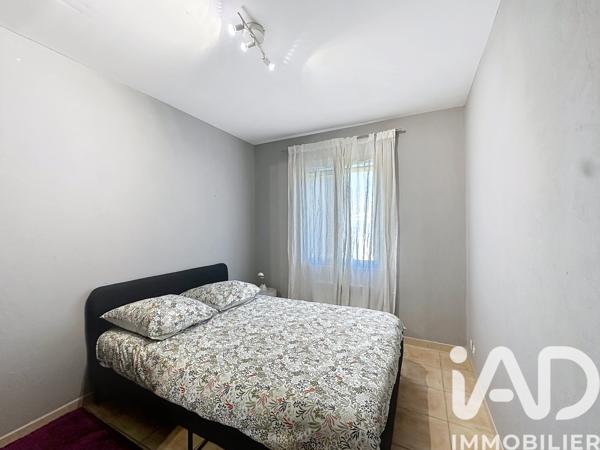 Maison à vendre 5 pièces 84 m² Entraigues-sur-la-Sorgue