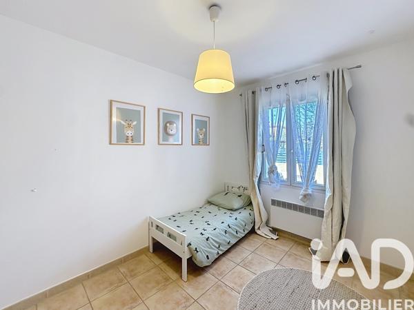 Maison à vendre 5 pièces 84 m² Entraigues-sur-la-Sorgue