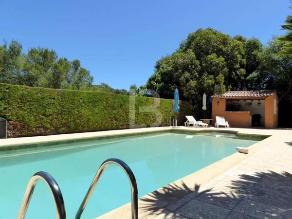 Carqueiranne – Belle demeure avec magnifiques vues