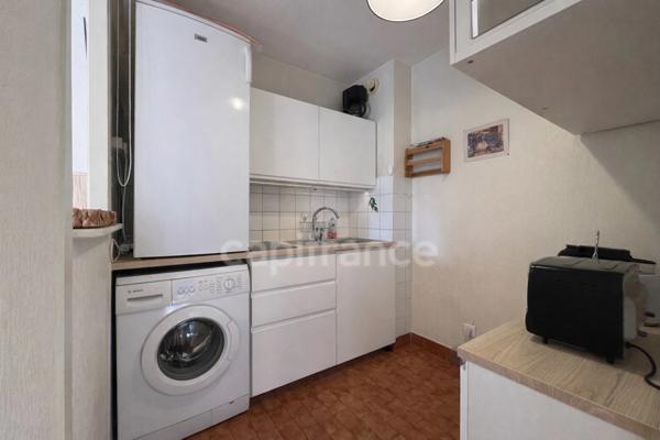 Appartement à vendre 2 pièces + parking proche plages-port