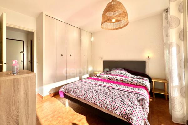 Appartement à vendre 2 pièces + parking proche plages-port