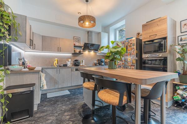 Appartement 3 pièces - 82 m² Exclusivité efficity