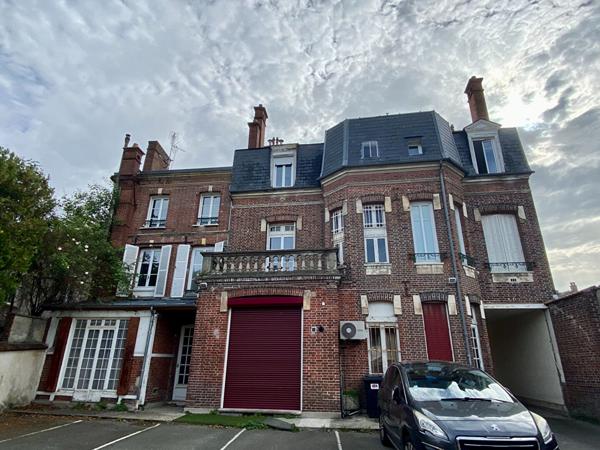 CENTRE-VILLE Studio meublé