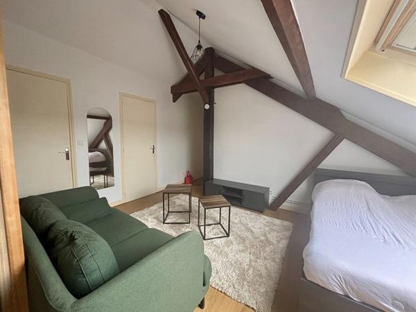 CENTRE-VILLE Studio meublé