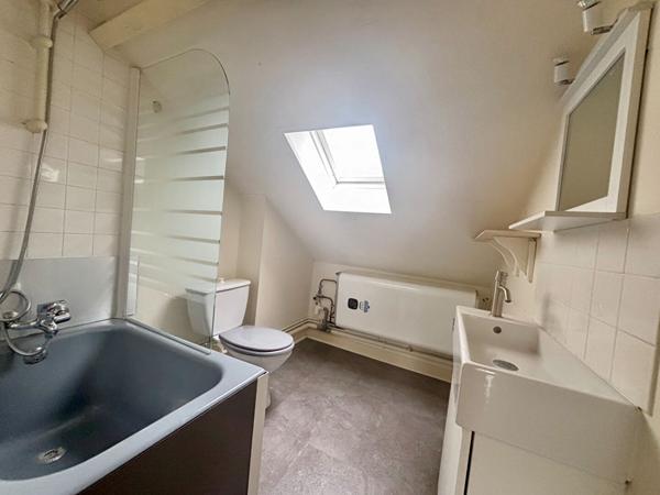 CENTRE-VILLE Studio meublé