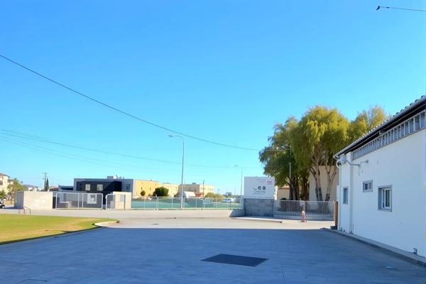 À vendre - Local professionnel 250 m² situé à Barbentane (13570)