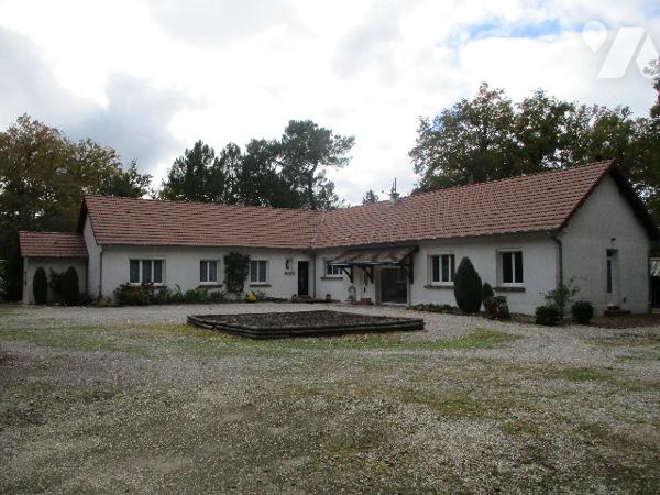 Propriété d’environ 2ha50, composée de 2 logements indépendants