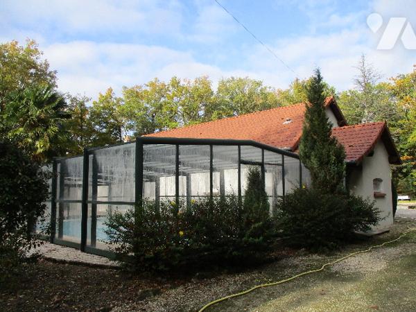 Propriété d’environ 2ha50, composée de 2 logements indépendants