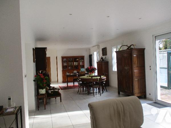 Propriété d’environ 2ha50, composée de 2 logements indépendants