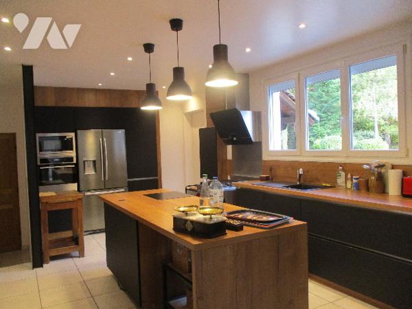 Propriété d’environ 2ha50, composée de 2 logements indépendants