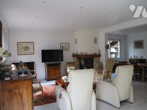 Propriété d’environ 2ha50, composée de 2 logements indépendants