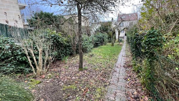 Maison individuelle 120 m² 5 pièces avec jardin - secteur Lycée International Saint Germain en Laye Loyer 3 479 €/mois **  - Référence  17572