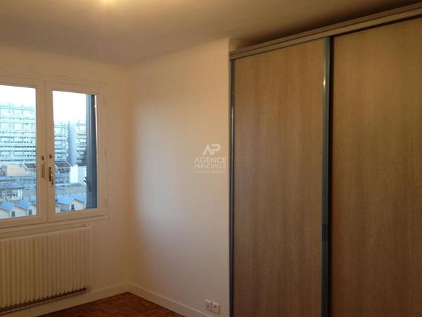 Maison individuelle 120 m² 5 pièces avec jardin - secteur Lycée International Saint Germain en Laye Loyer 3 479 €/mois **  - Référence  17572