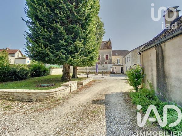 Maison à vendre 15 pièces 355 m² Arcy-sur-Cure