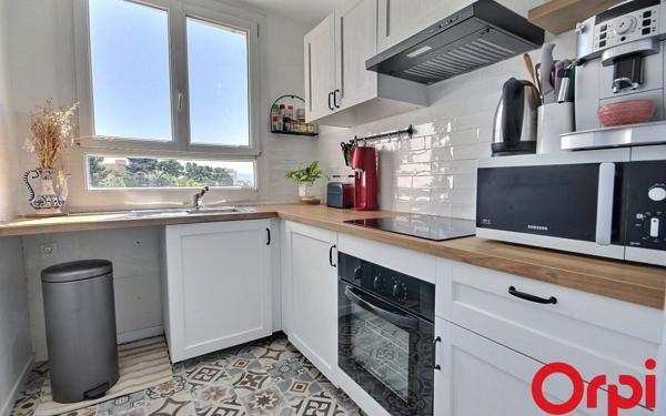 Appartement à vendre    3 pièces • 66,83 m2 Marseille 11