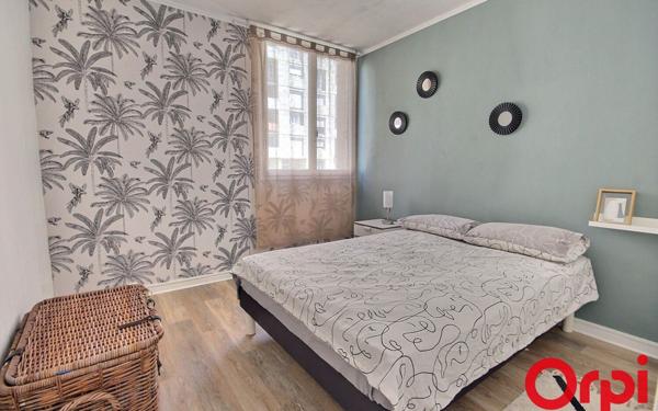 Appartement à vendre    3 pièces • 66,83 m2 Marseille 11