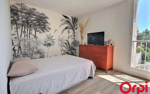 Appartement à vendre    3 pièces • 66,83 m2 Marseille 11