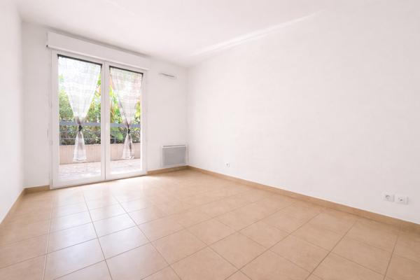 Appartement 2 pieces Saint Laurent Du Var 