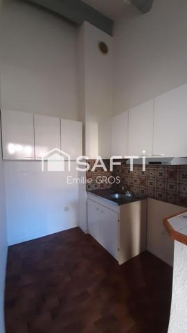 Grand studio lumineux avec balcon