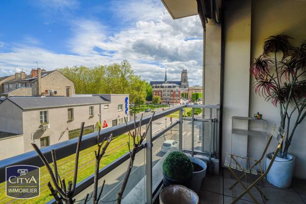 Appartement à vendre 4 pièces 135m² Orléans (45000)