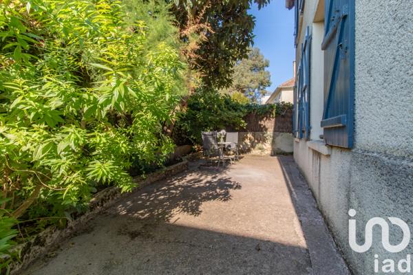 Maison à vendre 9 pièces 147 m² Fontenay-le-Fleury