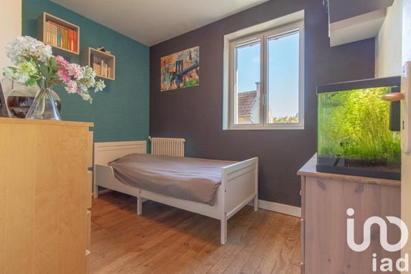 Maison à vendre 9 pièces 147 m² Fontenay-le-Fleury