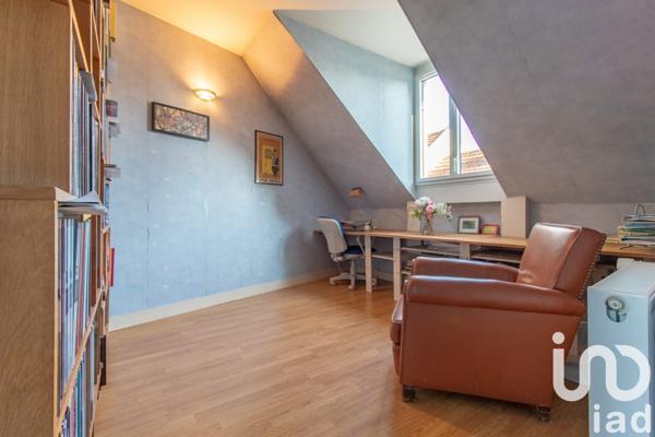 Maison à vendre 9 pièces 147 m² Fontenay-le-Fleury