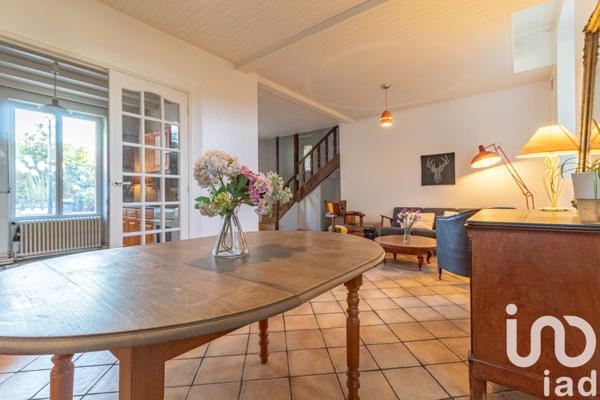 Maison à vendre 9 pièces 147 m² Fontenay-le-Fleury