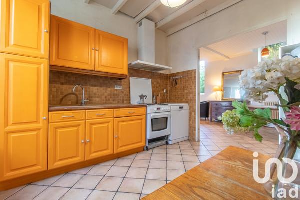 Maison à vendre 9 pièces 147 m² Fontenay-le-Fleury